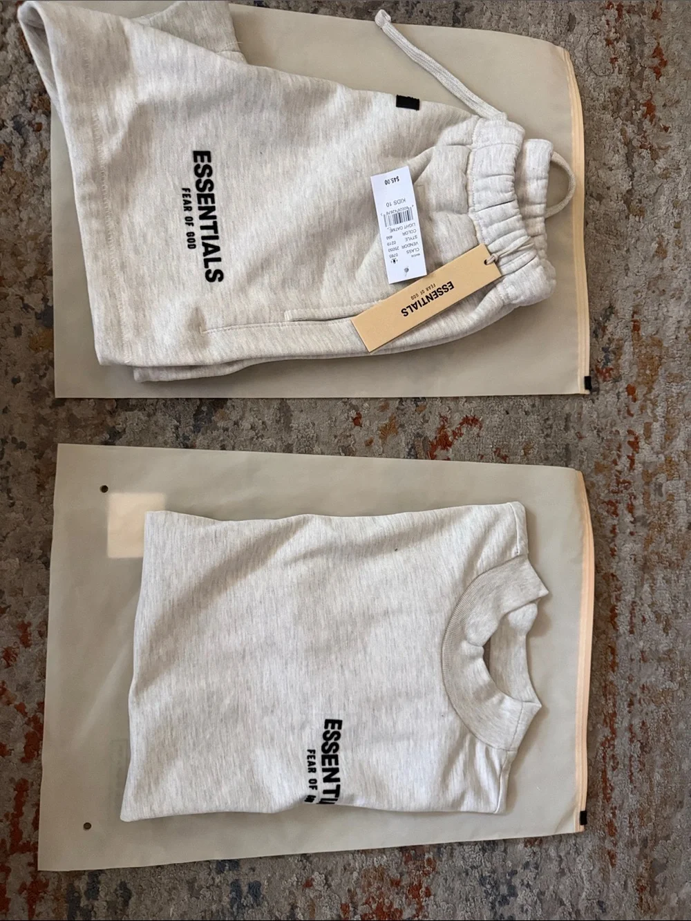 ESSENTIALS Fear of God Ligth Oat Tee & Shorts Set for KIDS Size 10